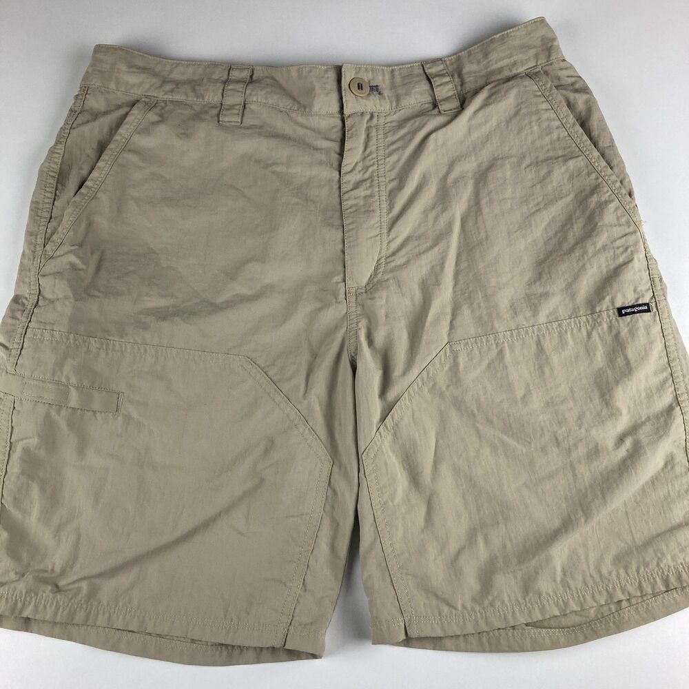 Patagonia Mens Shorts Large Khaki Nylon Hiking Outdoor Fishing 7” Inseam